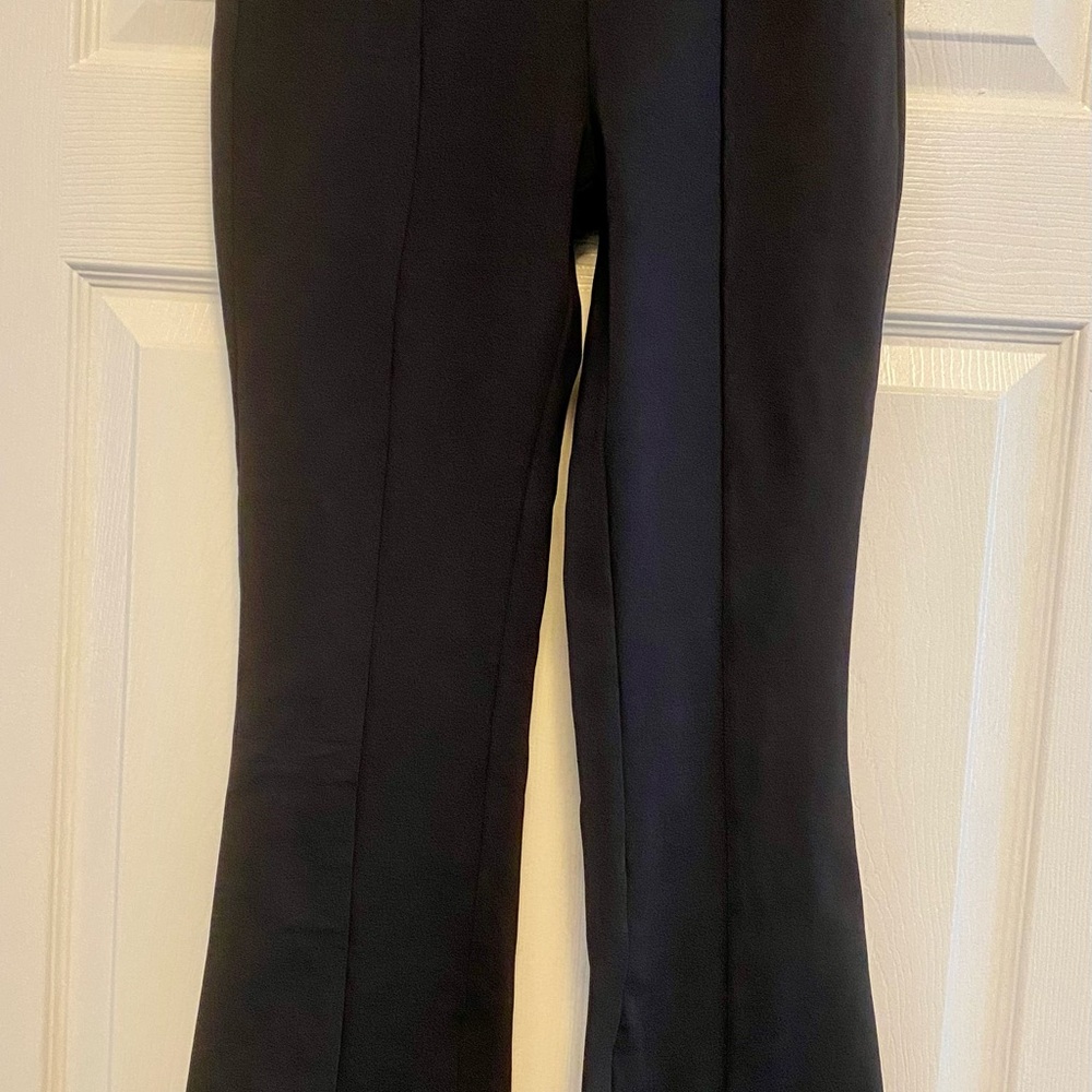 Alo Black Flare pants